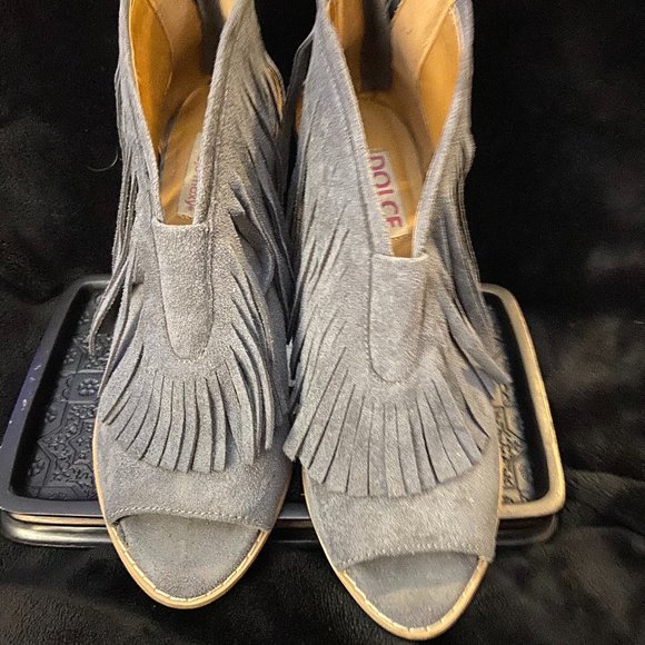 Dolce by Mojo Shoes - Dolce by Mojo grey ankle frill boots size 7